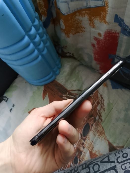 Продам свой iphone xs max 64gb