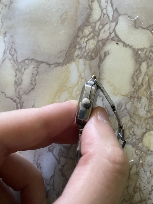 Часы наручные механические луч женские