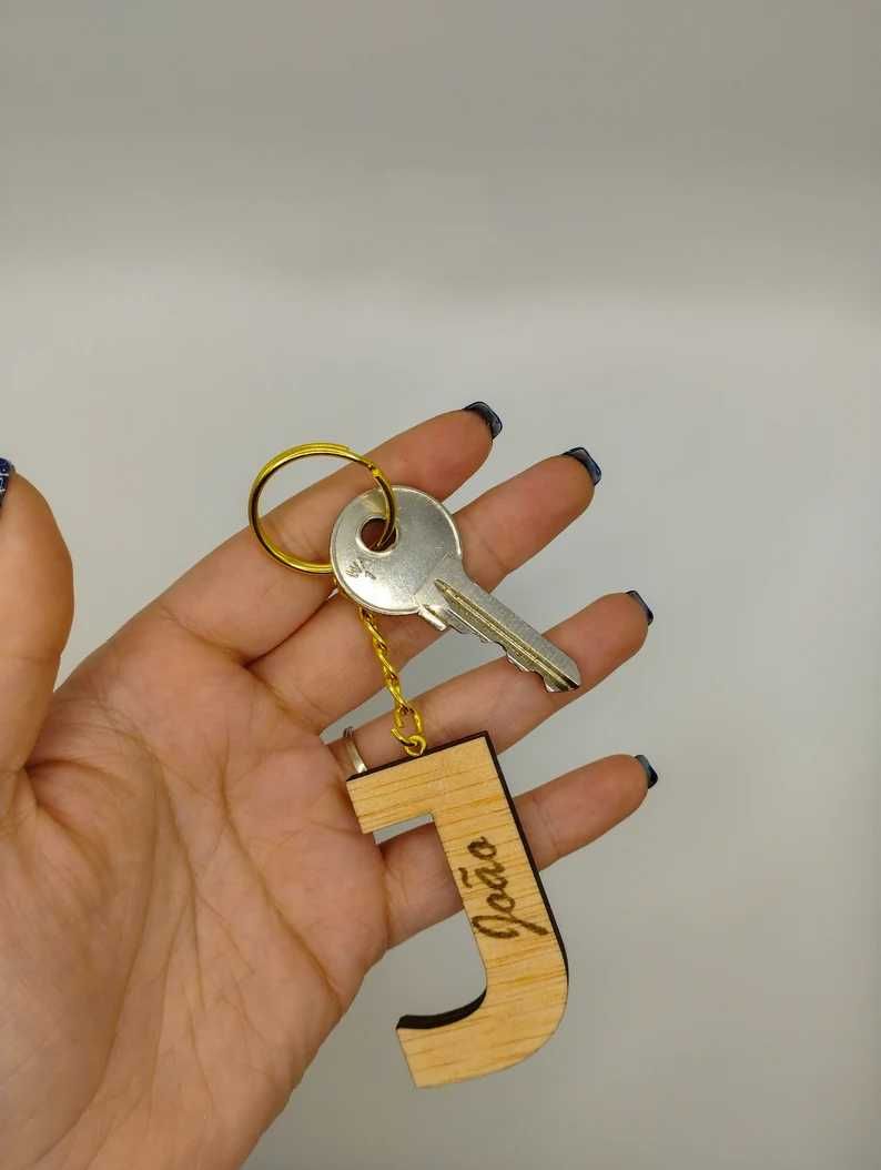 Porta chaves em madeira personalizável