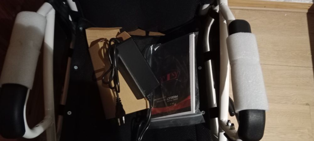 Wózek inwalidzki elektryczny