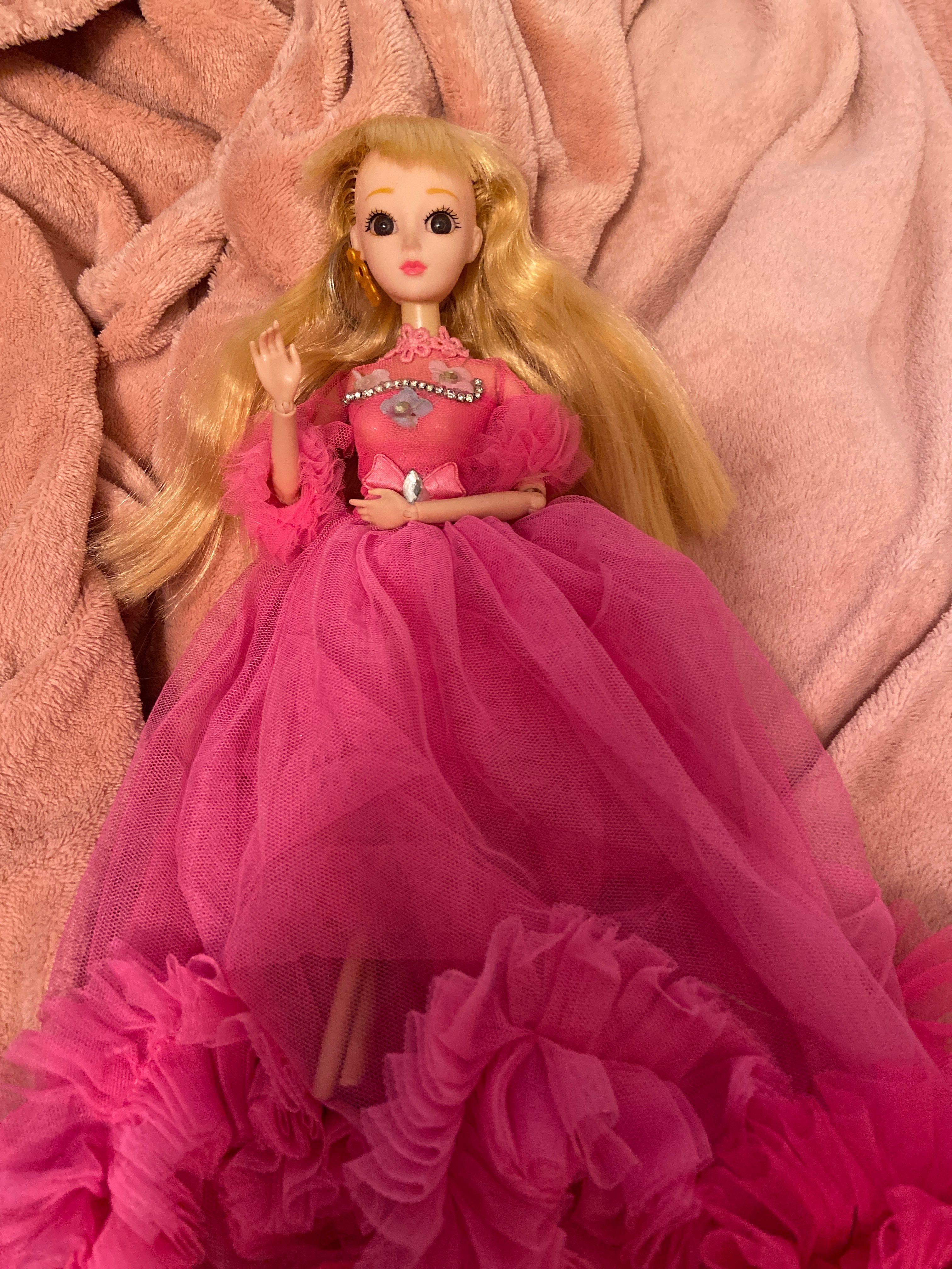 Лялька-Брелок з рожевою сукнею
