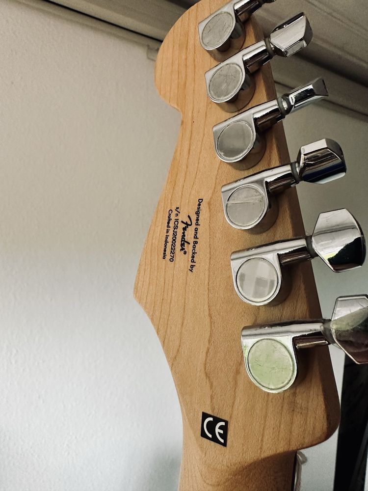 Zestaw gitara Squier by fender + Fender mustang