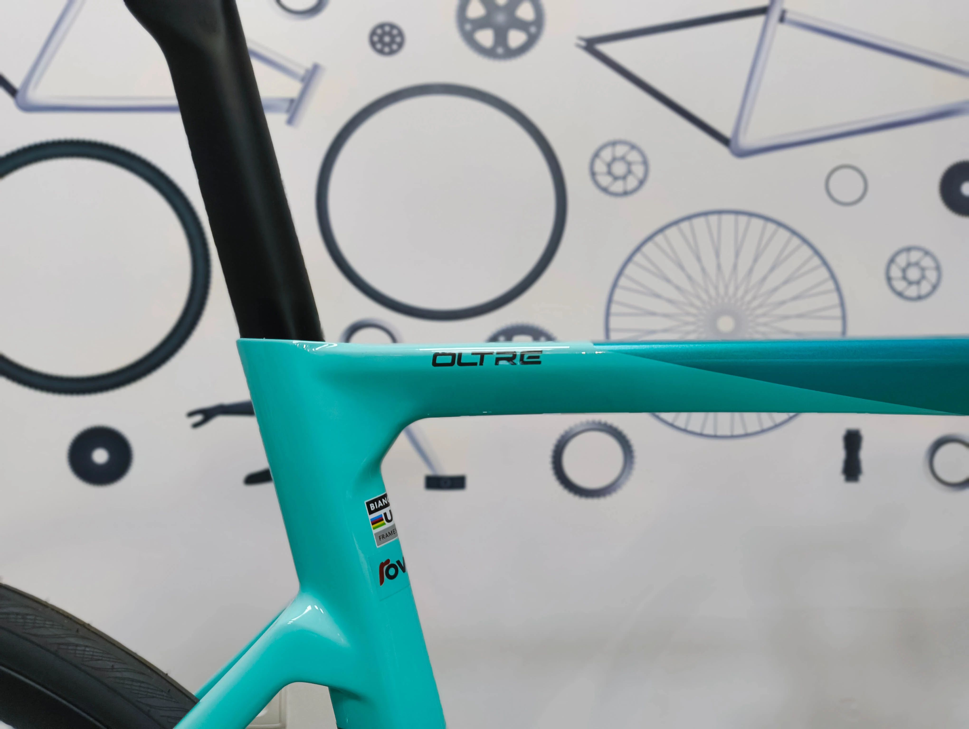 Rower Bianchi Oltre Race 105 12sp 2025