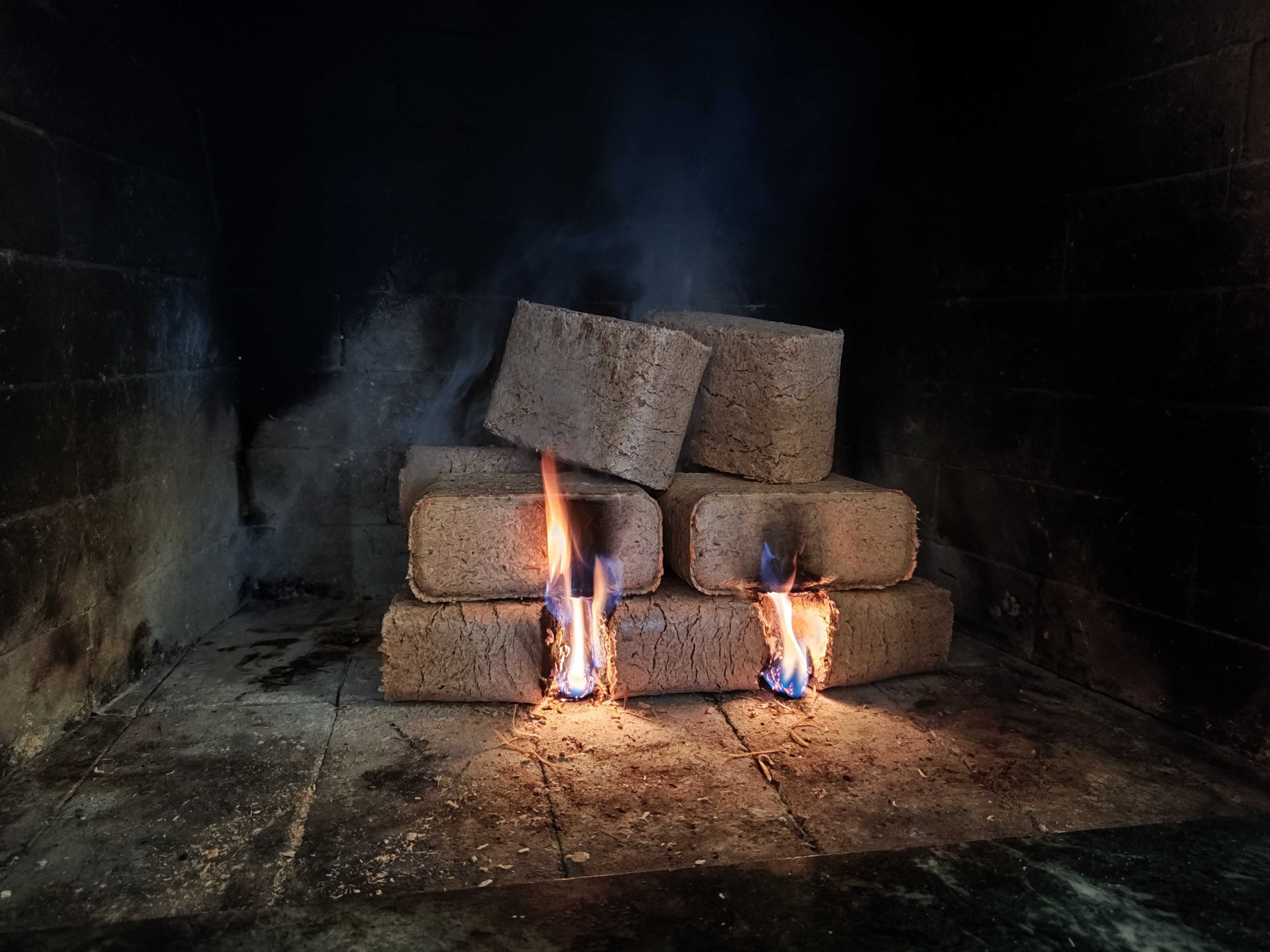 Brykiet drzewny bukowy kostka RUF polski producent 980 kg