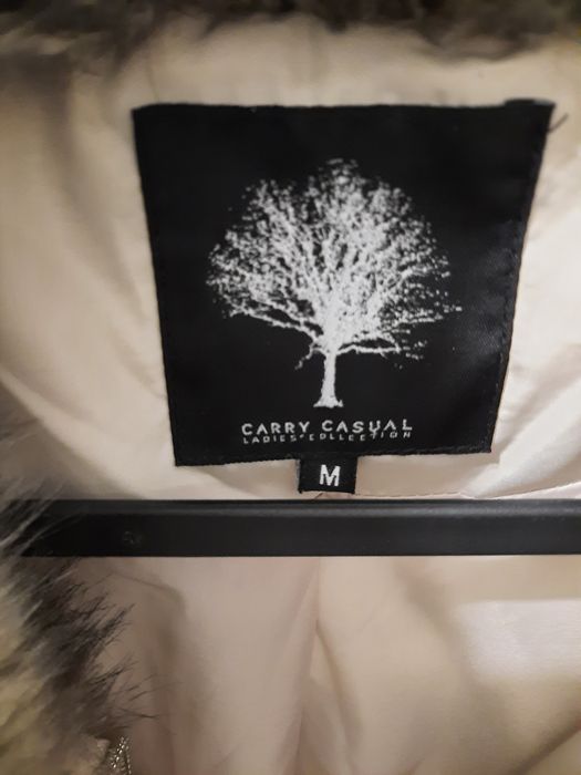 Kurtka damska Carry ocieplana. Rozmiar M / L .