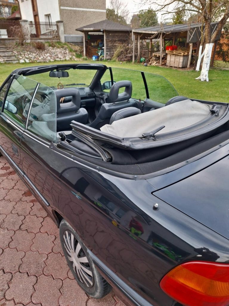Opel astra f cabrio bertone 1.8 kabriolet