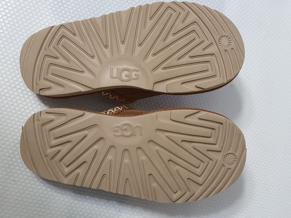 Ugg Tasman II Slipp -On  35 rozmia35 rozmiar