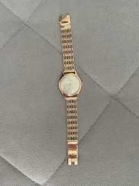 Złoty zegarek Doxa