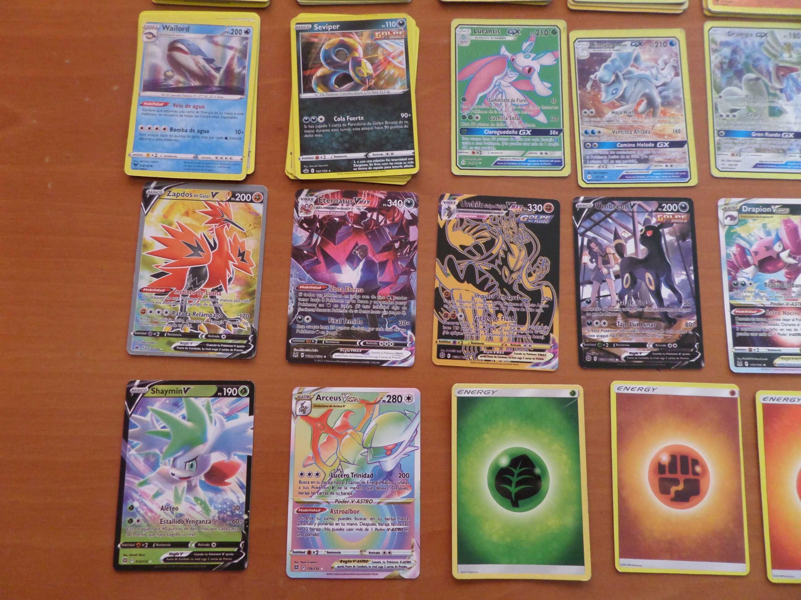 CL# - Lote de 120 Cartas Pokemon Espanholas + 4 Energias