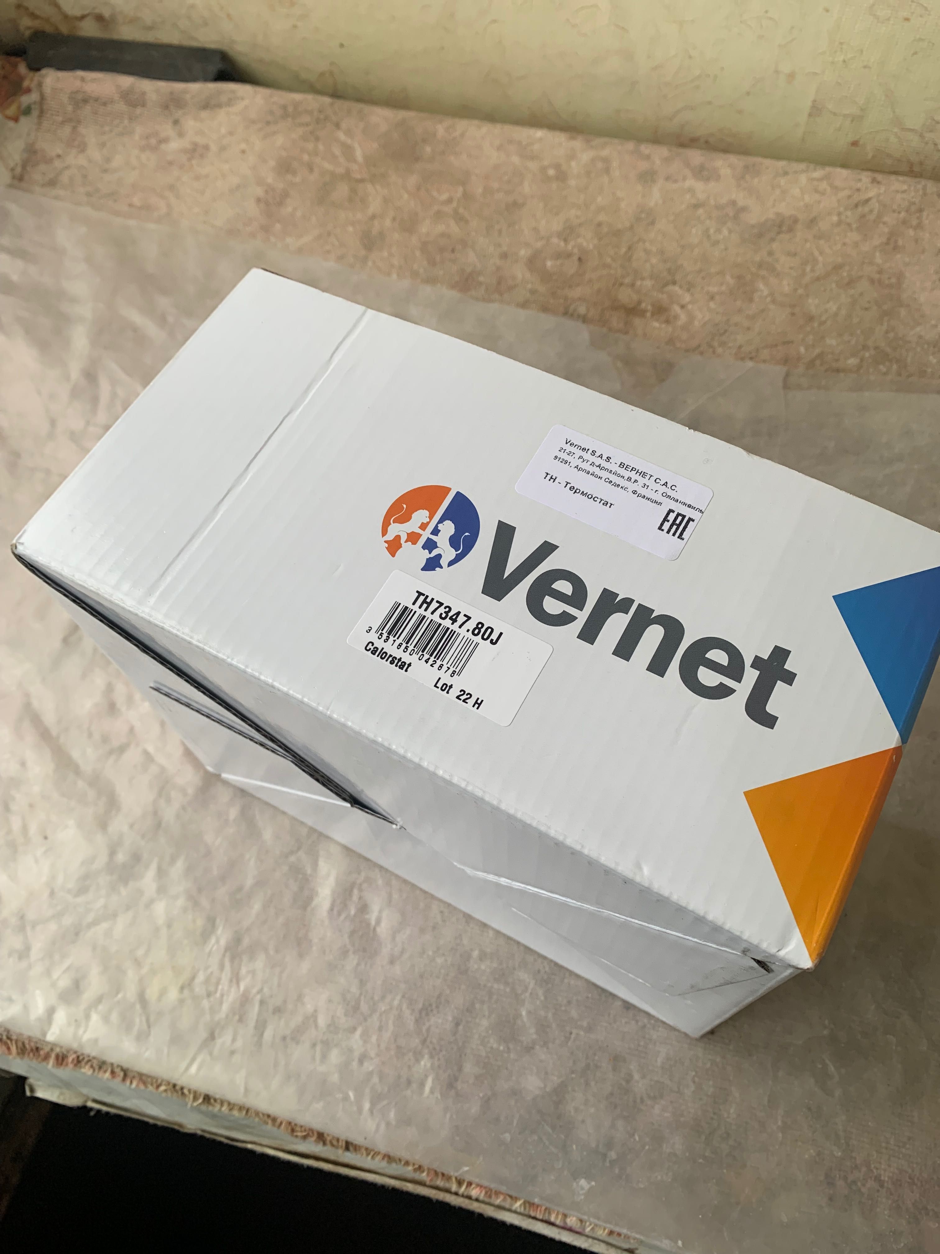 Продам НОВЫЙ термостат Vernet TH7347.80J