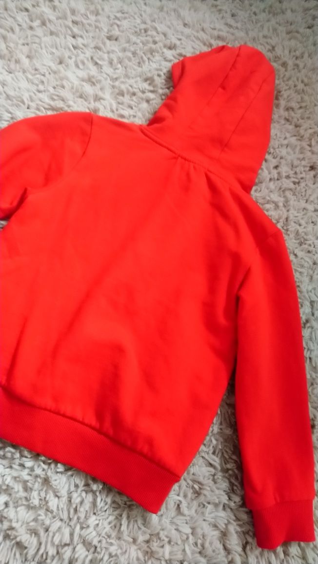 Bluzy czerwone kaptur serduszka H&M rozmiar 116
