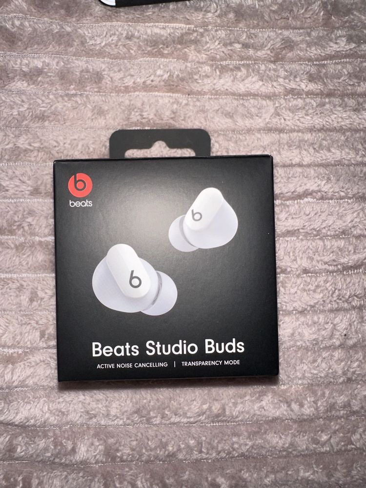 Beats apple studio buds