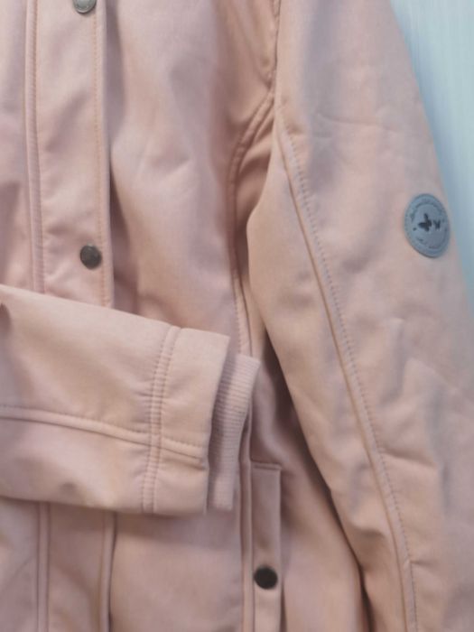 Нова курточка 152р.