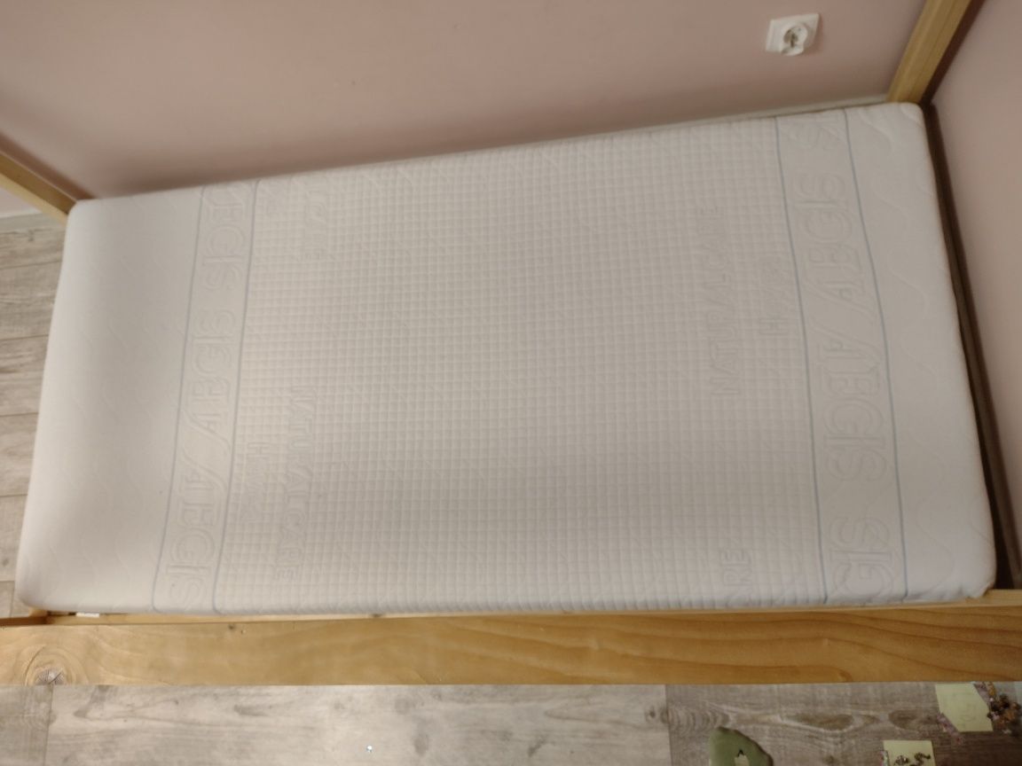 Łóżko domek dla dziecka z materacem 90x180
