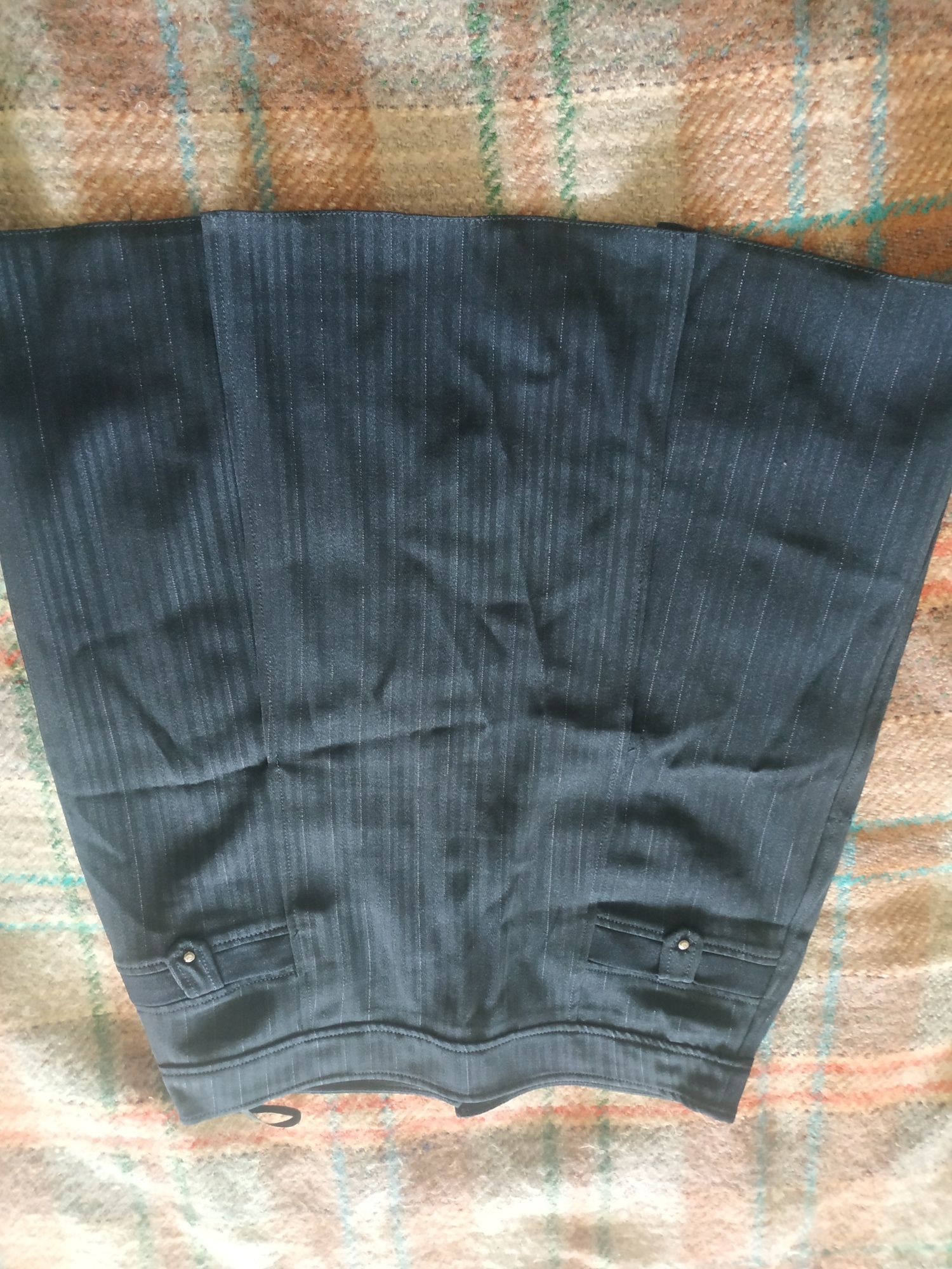 Продам отличный женский костюм.
