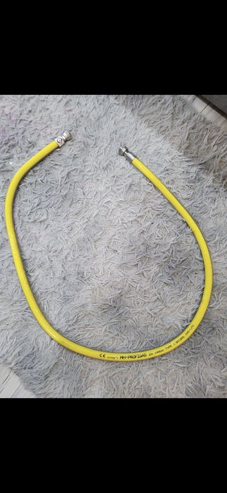 Przewód elastyczny do gazu