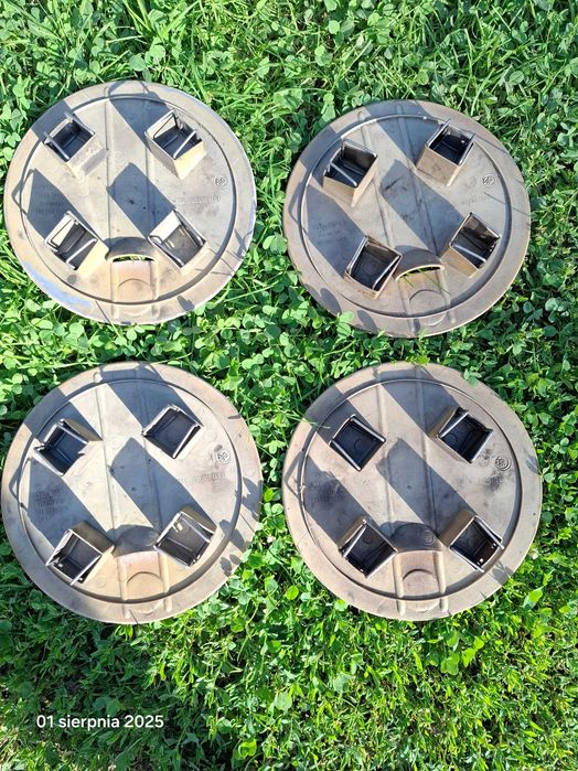 Kołpaki dekielki i wv golf 2