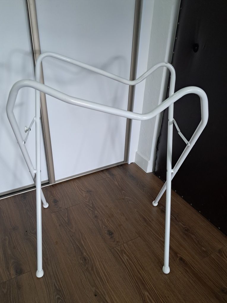 Stojak uniwersalny pod wannę 86/102 Lux, biały