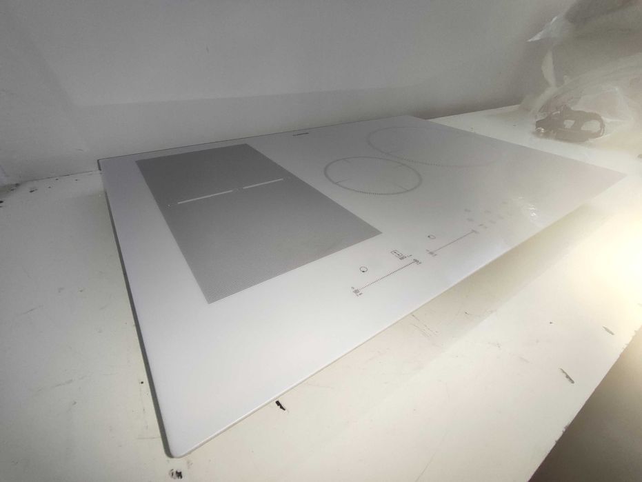 Индукционная плита індукційна поверхня Klarstein Delicatessa 77 Hybrid