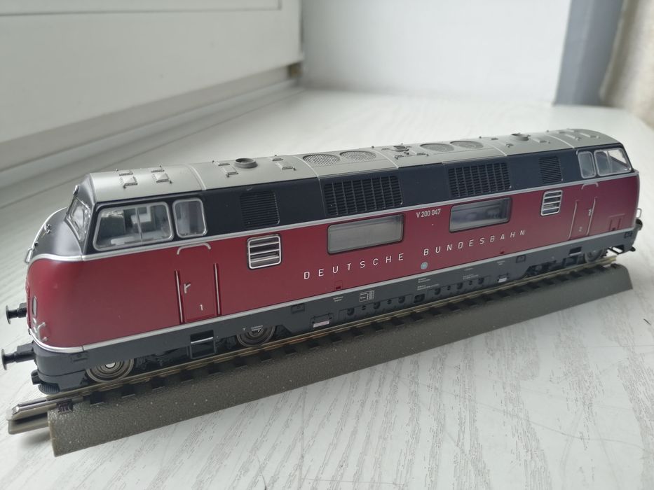 PIKO  model lok.spalinowej V 200  BR  H0. DC,