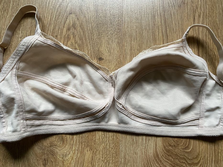 Biustonosz bez fiszbin 95D nowy