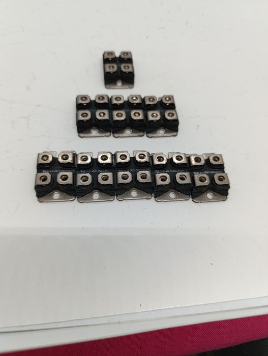 Силовий діодний мобуль С431 C409N C427E силовой диодный модуль