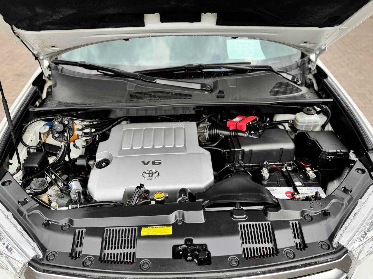 Toyota Highlander Офіційний 2012