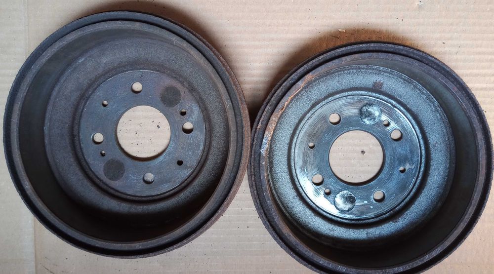 Conj. discos de travões da fr. e de trás oferta de pastilhas