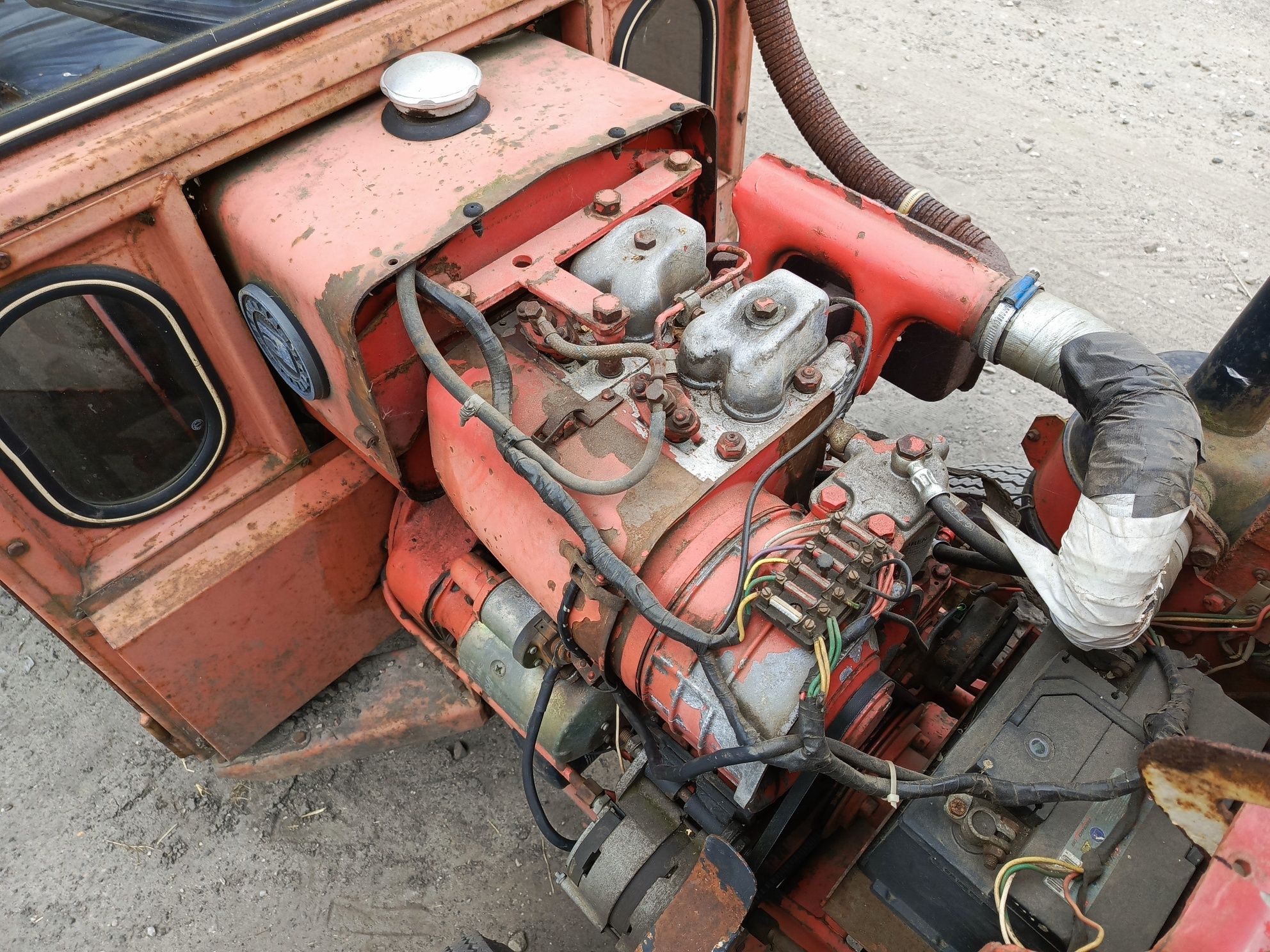 Traktor mały - mini komunalny ogrodniczy H-3000 D  ala Kubota , Iseki