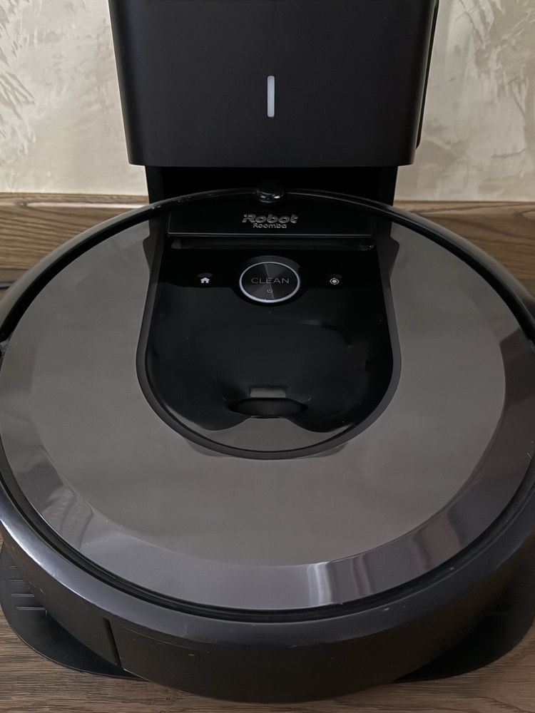 Продам робот-пилосос iRobot Roomba I7