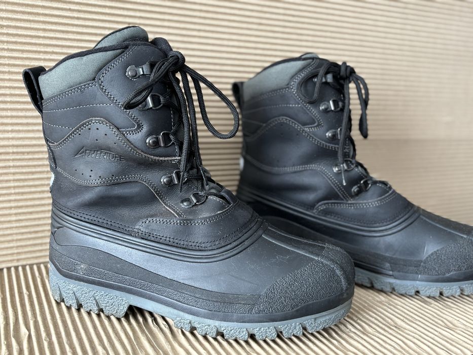 Botas pretas de caminhada 43/44