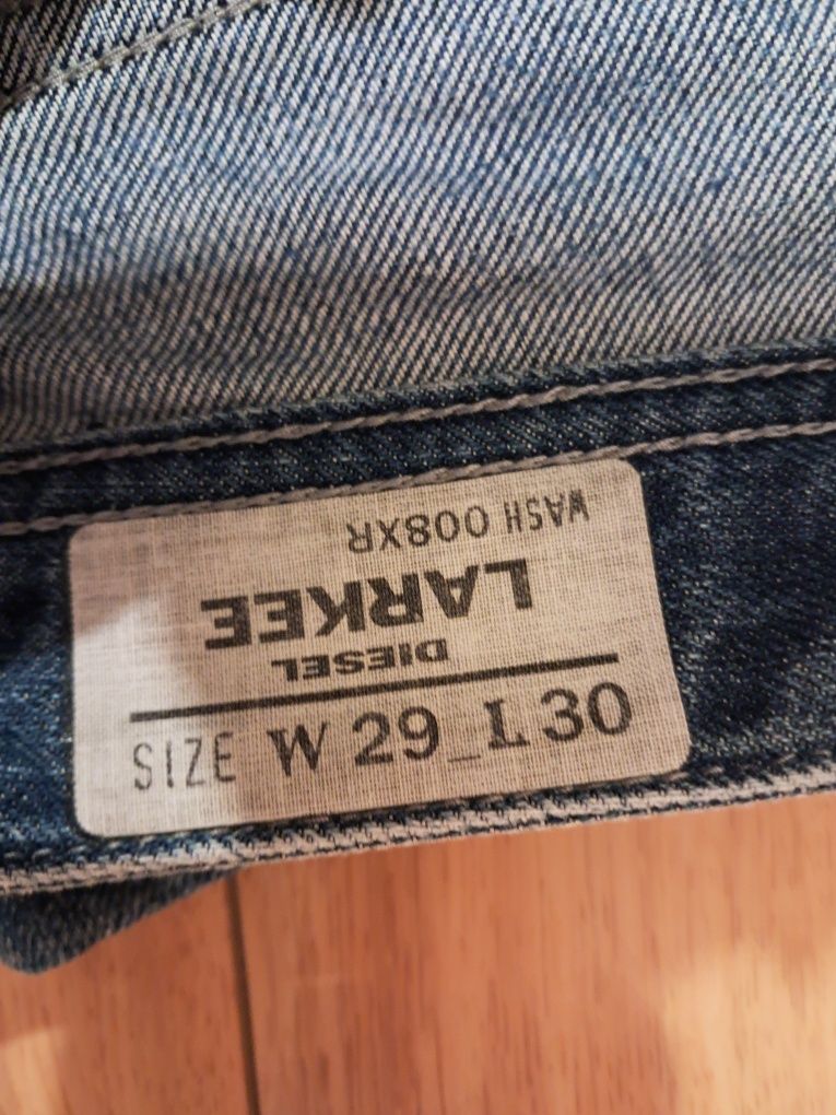 Levis,  Diesel e Replay