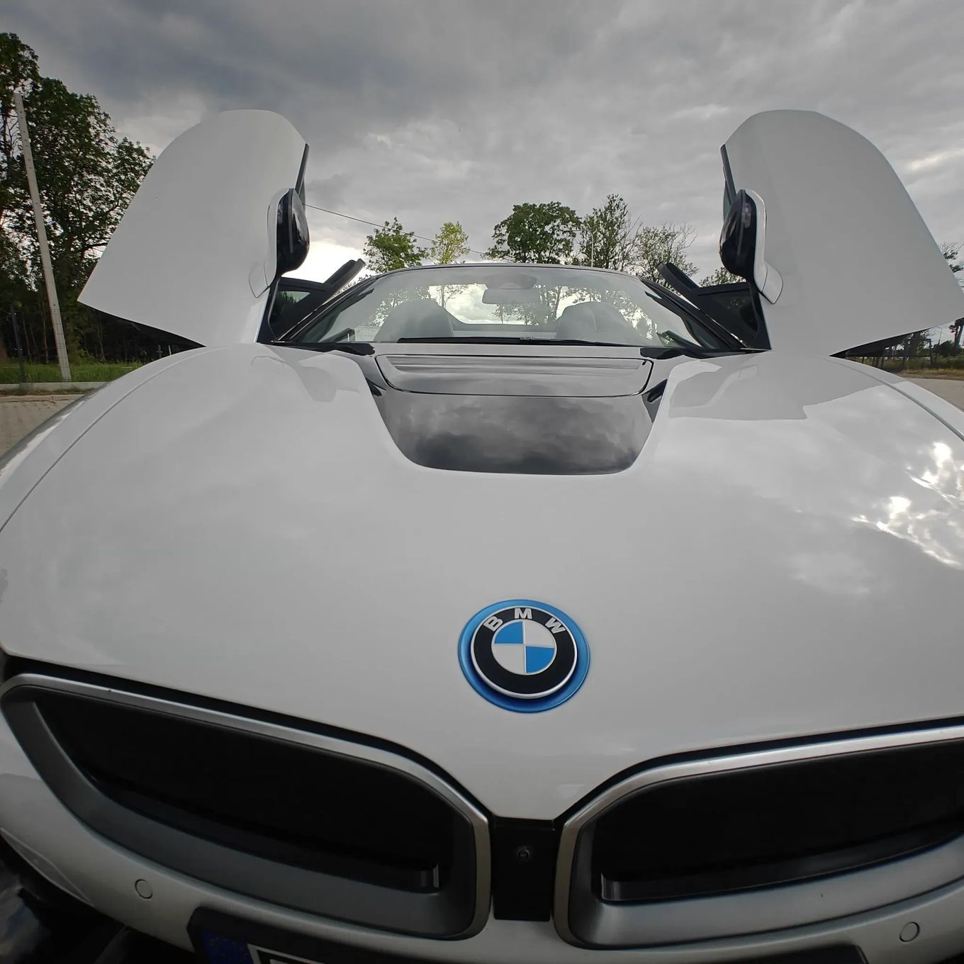 BMW i8 super stan, niski przebieg, możliwość finansowania zakupu auta