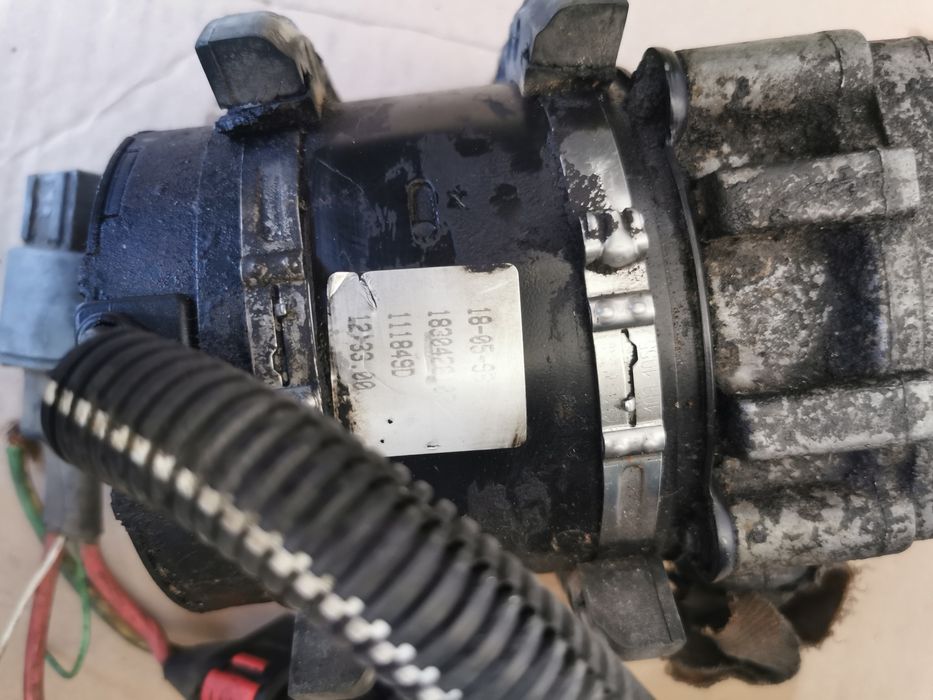 Vendo bomba de direção peugeot 106