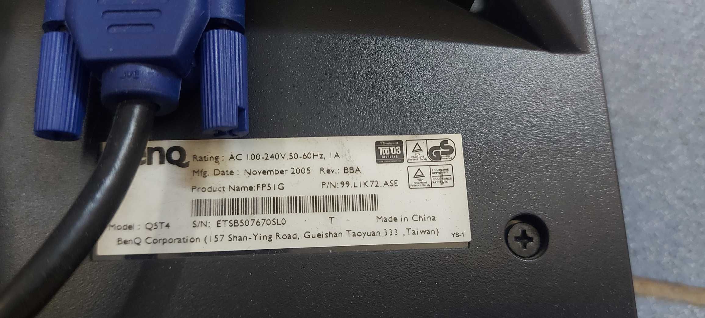Monitor BENQ Q5T4 + kable