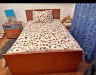 Mobilia de solteiro cama de corpo e meio