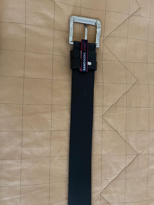 Cinto em pele como novo