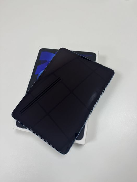 Планшет Apple iPad Air 5 10.9 M1 64GB