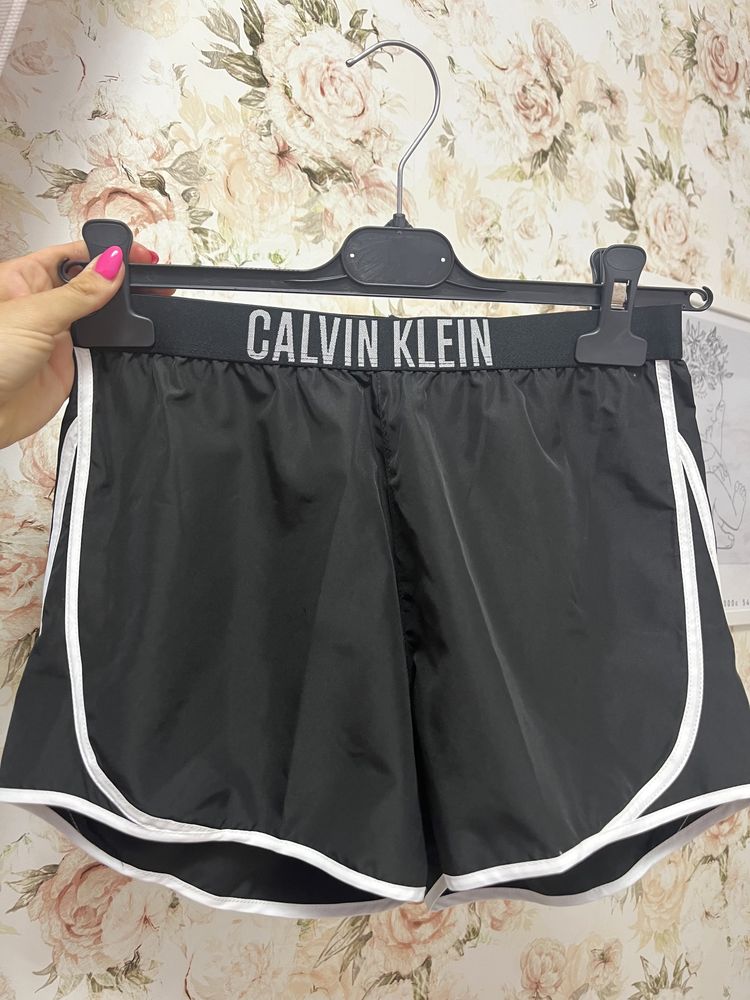 Calvin Klein czarne szorty treningowe dziecięce 14-16 lat