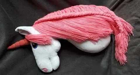 Jednorożec maskotka