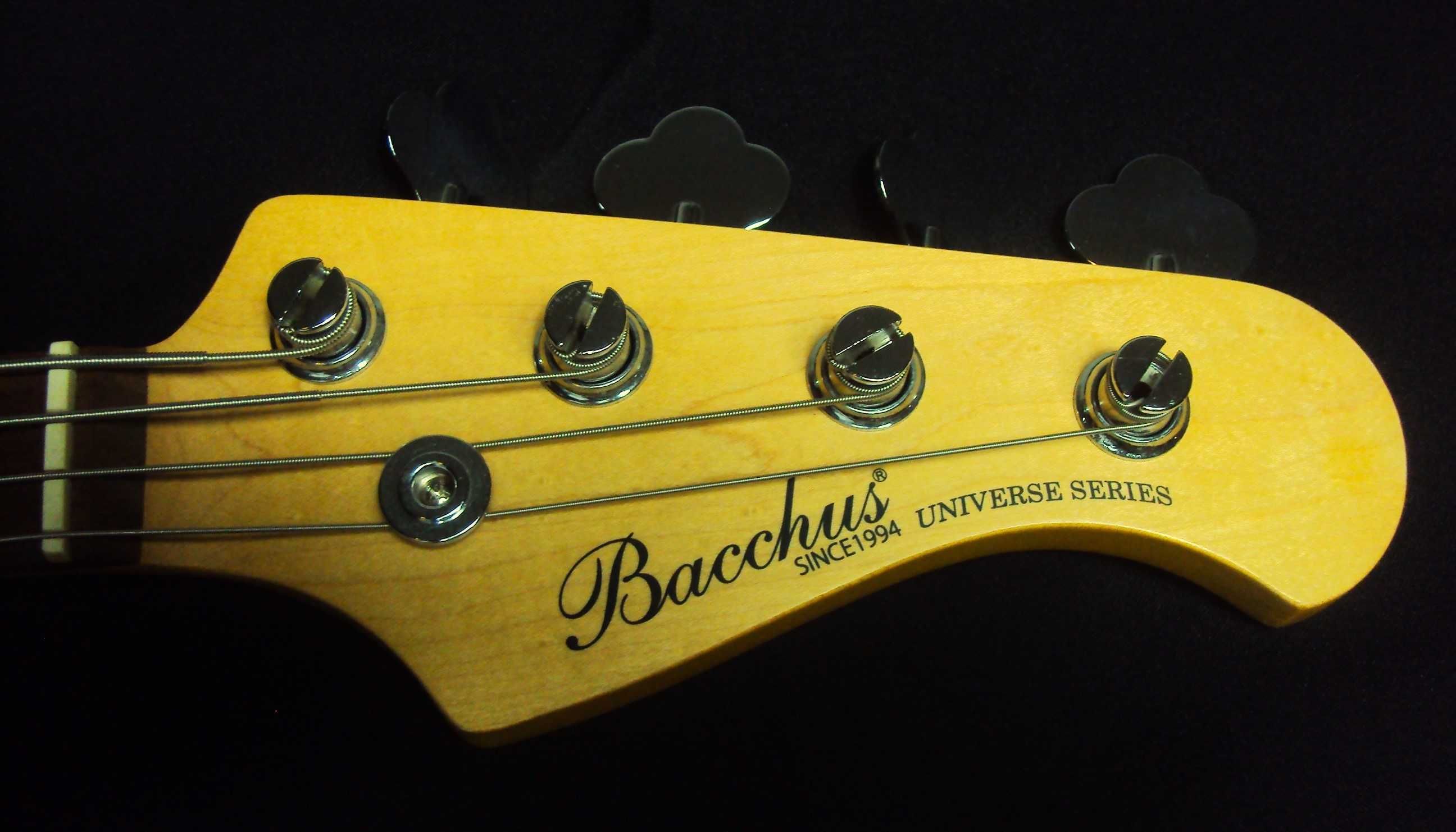 gitara basowa Bacchus Universe Series//Jazz Bass