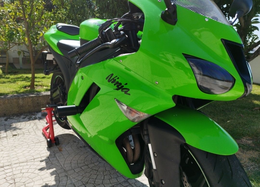 Kawasaki Ninja ZX6R 2008 - Edição 20.000rpm