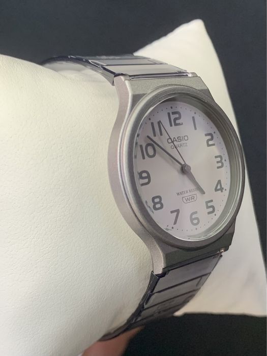 Годинник жіночий Casio MQ-24S-8B Оригінал Гарантія Часы женские