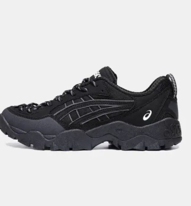 ASICS gel pickax black, 41-45