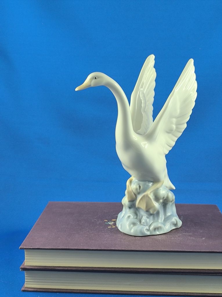 Łabędź Nao by Lladro Hiszpania #porcelana #ptak #ozdoba