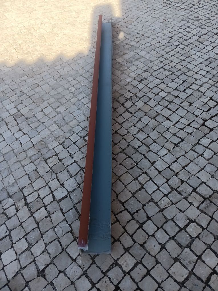 Algeiroz para telha de sanduíche em bom estado