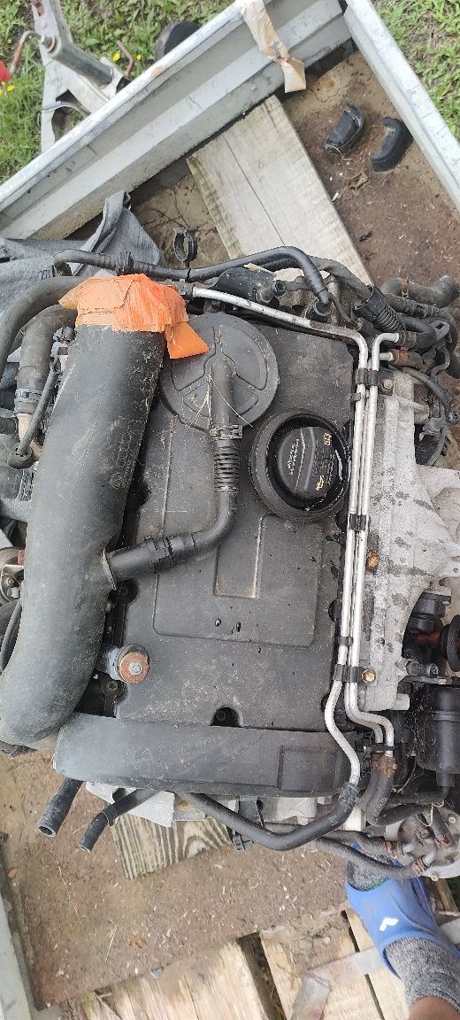 Silnik 2.0 Tdi WV Passat 2006r