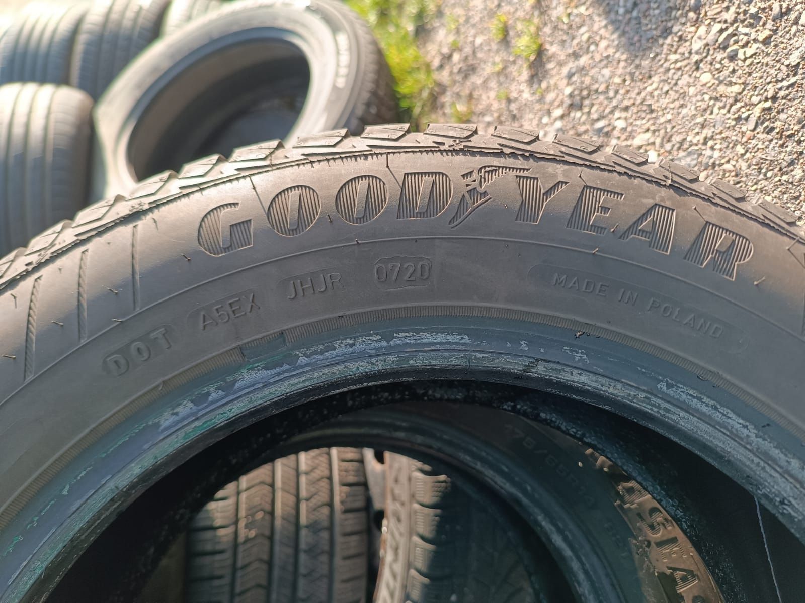 2x Opony całoroczne 175/65/14 Goodyear Vector 4seasons, 2020r 7mm