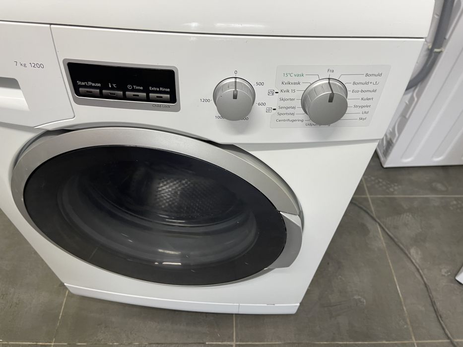 Пральна машина Panasonic NA-127VB4