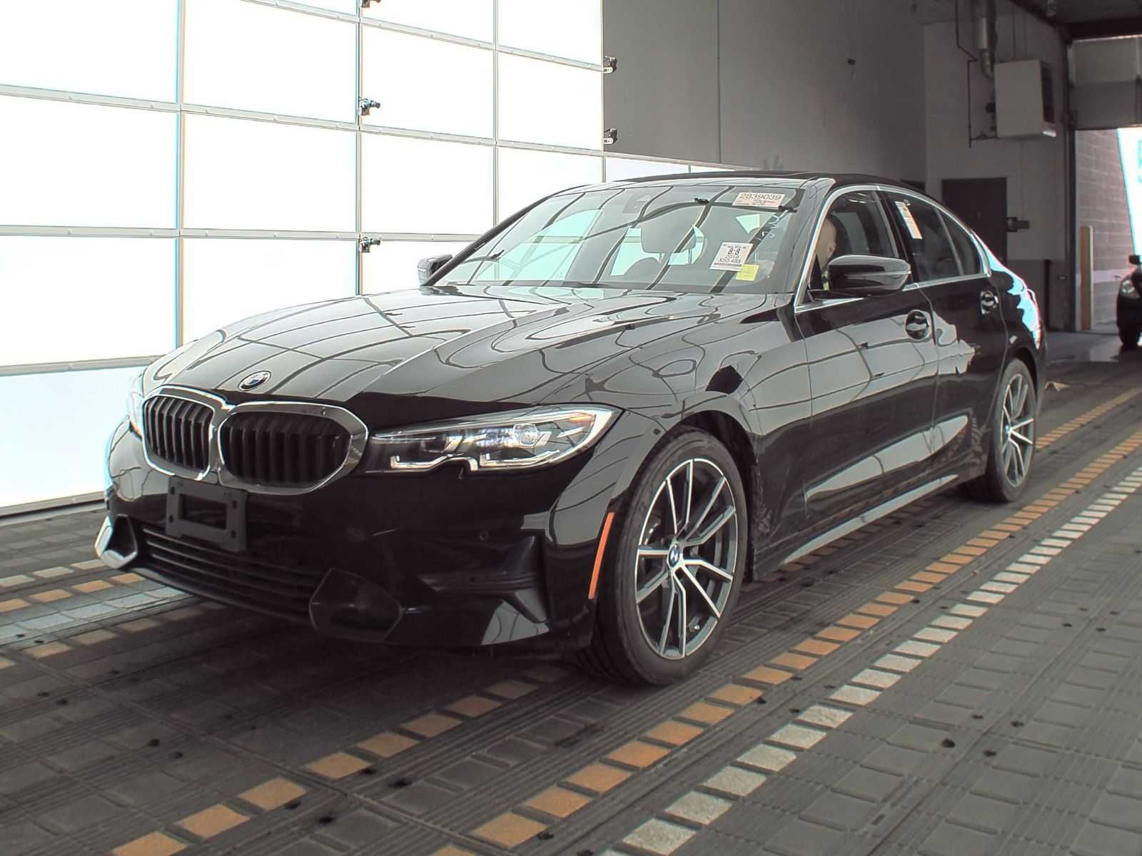 BMW 3 Series 330i 2019